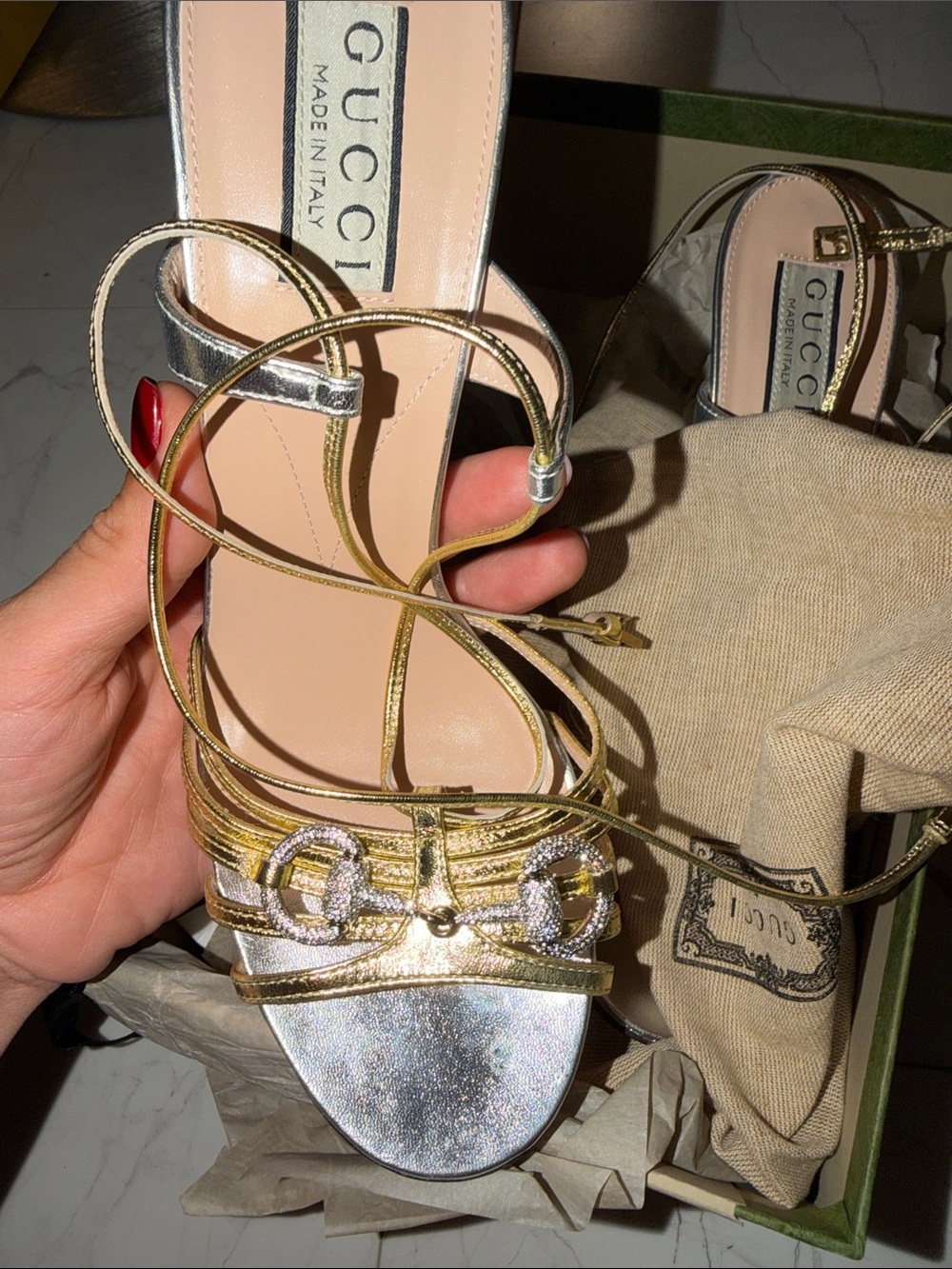 gucci whona crystal embellished metallic leather sandals - Picture 7 of 8